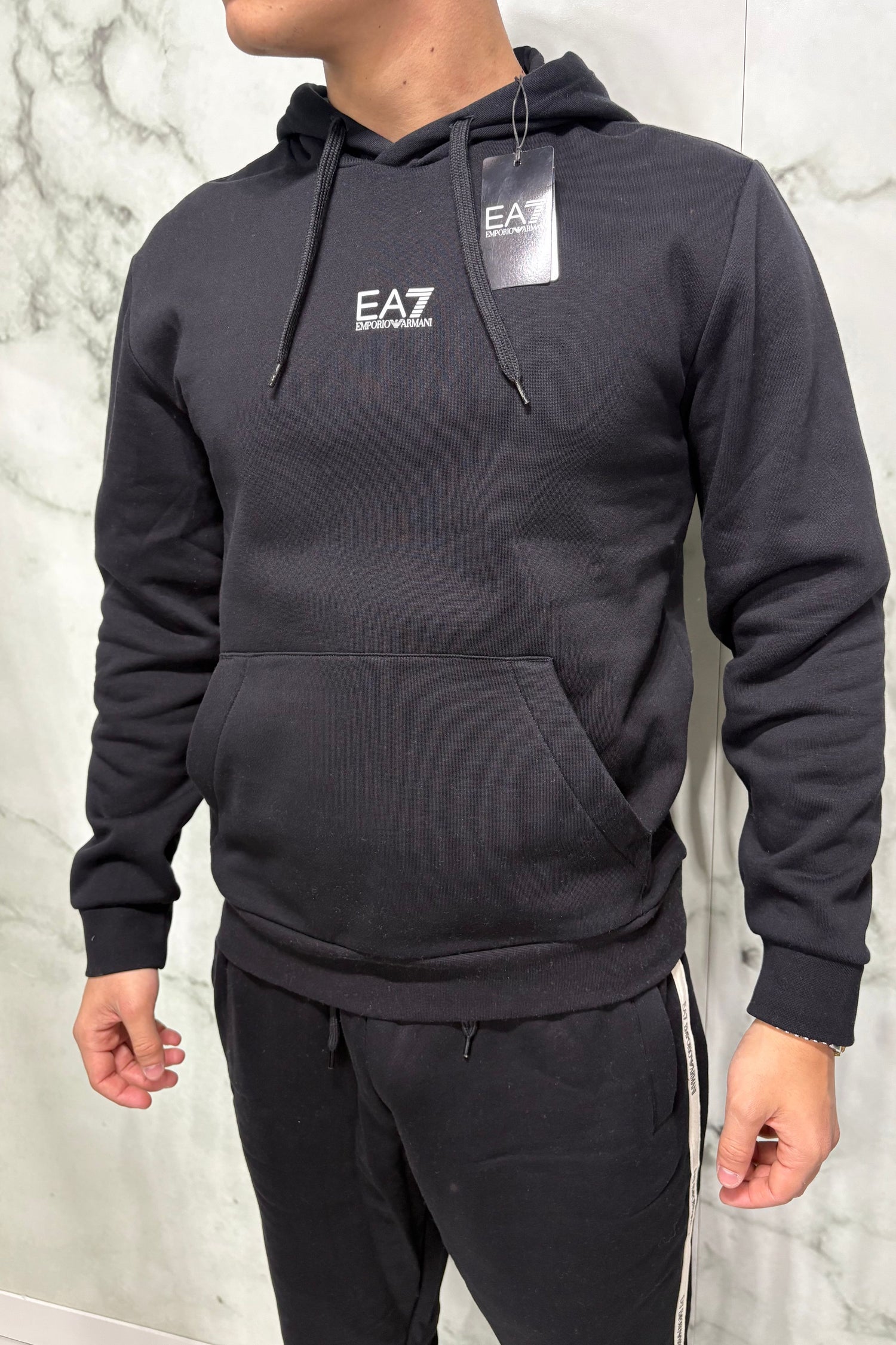 Felpa EA7 Emporio Armani con Cappuccio - Nera