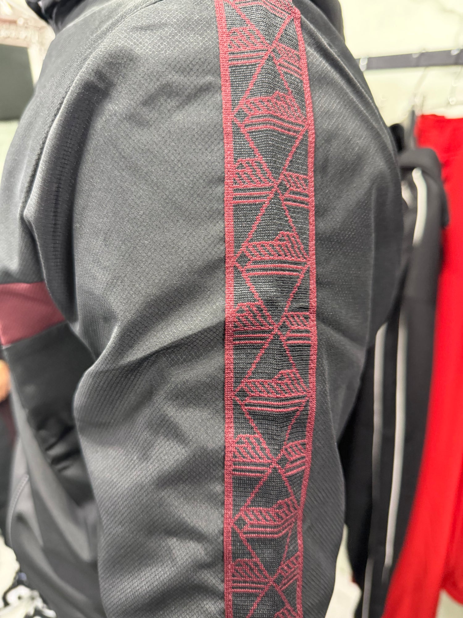 LACOSTE Tuta Monogram Black Burgundy  Luxury Edition