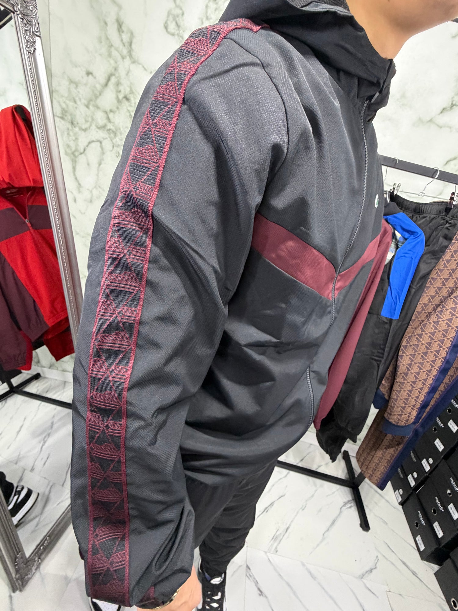 LACOSTE Tuta Monogram Black Burgundy  Luxury Edition