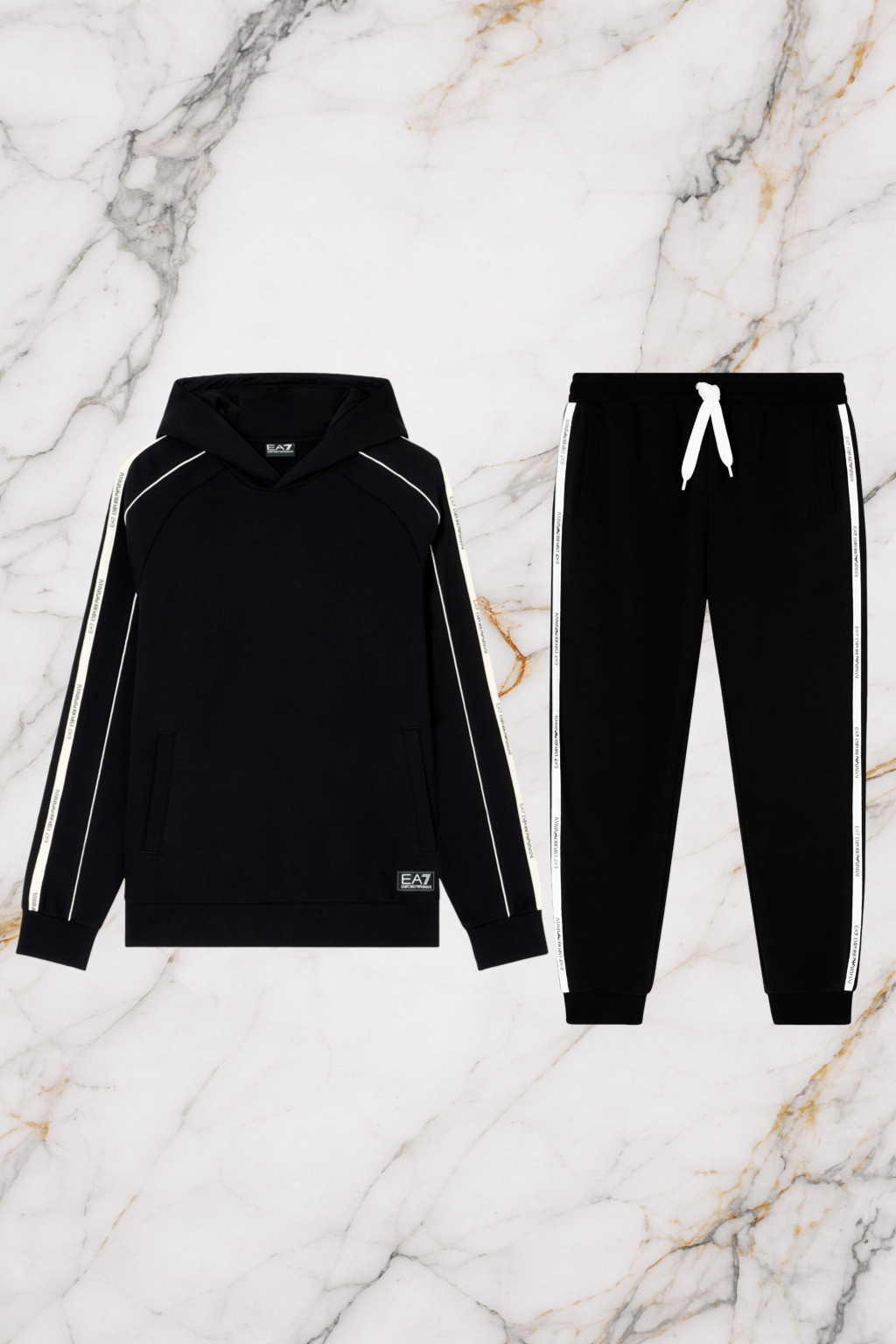 Tuta EA7 Emporio Armani con cappuccio – Nera