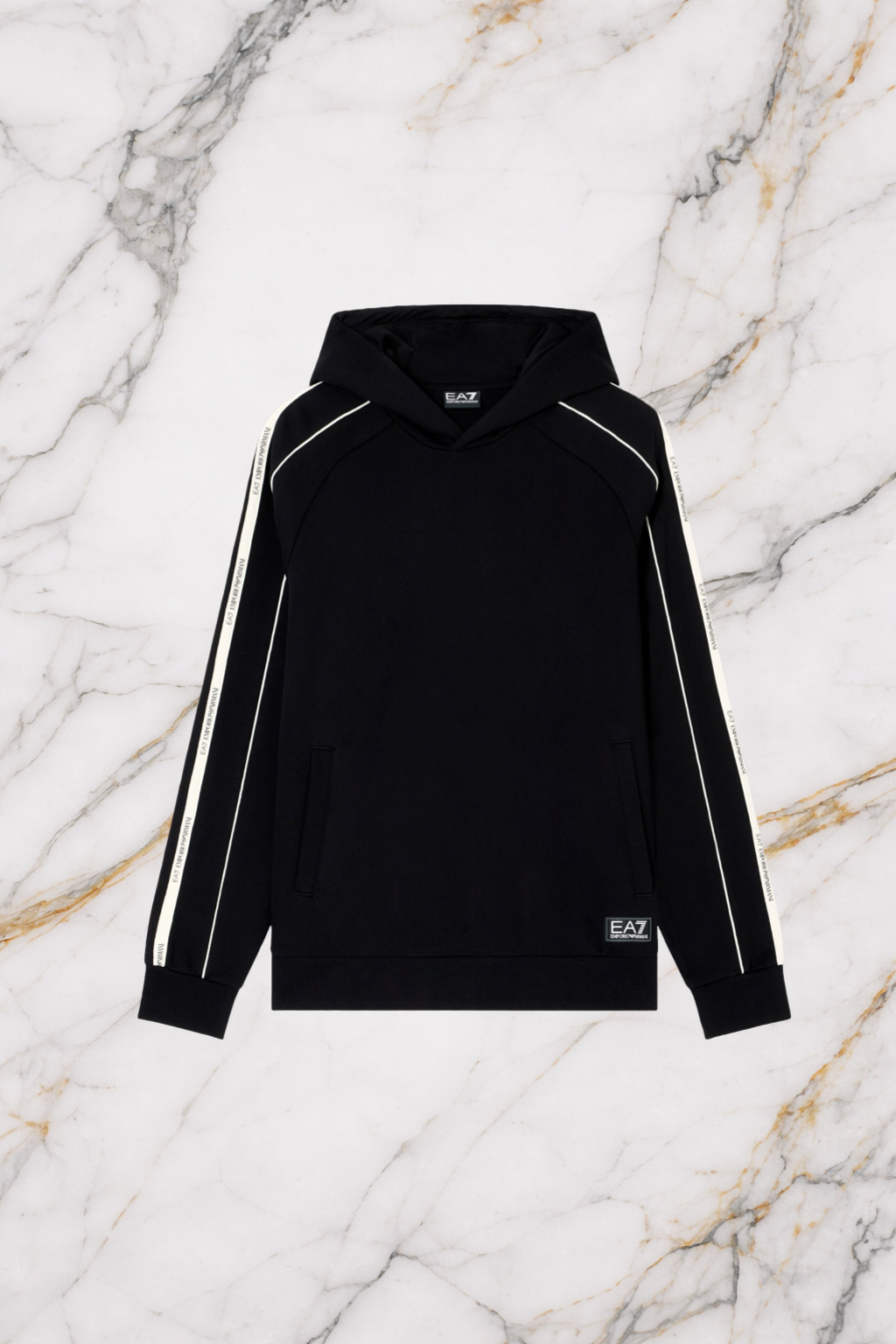 Tuta EA7 Emporio Armani con cappuccio – Nera