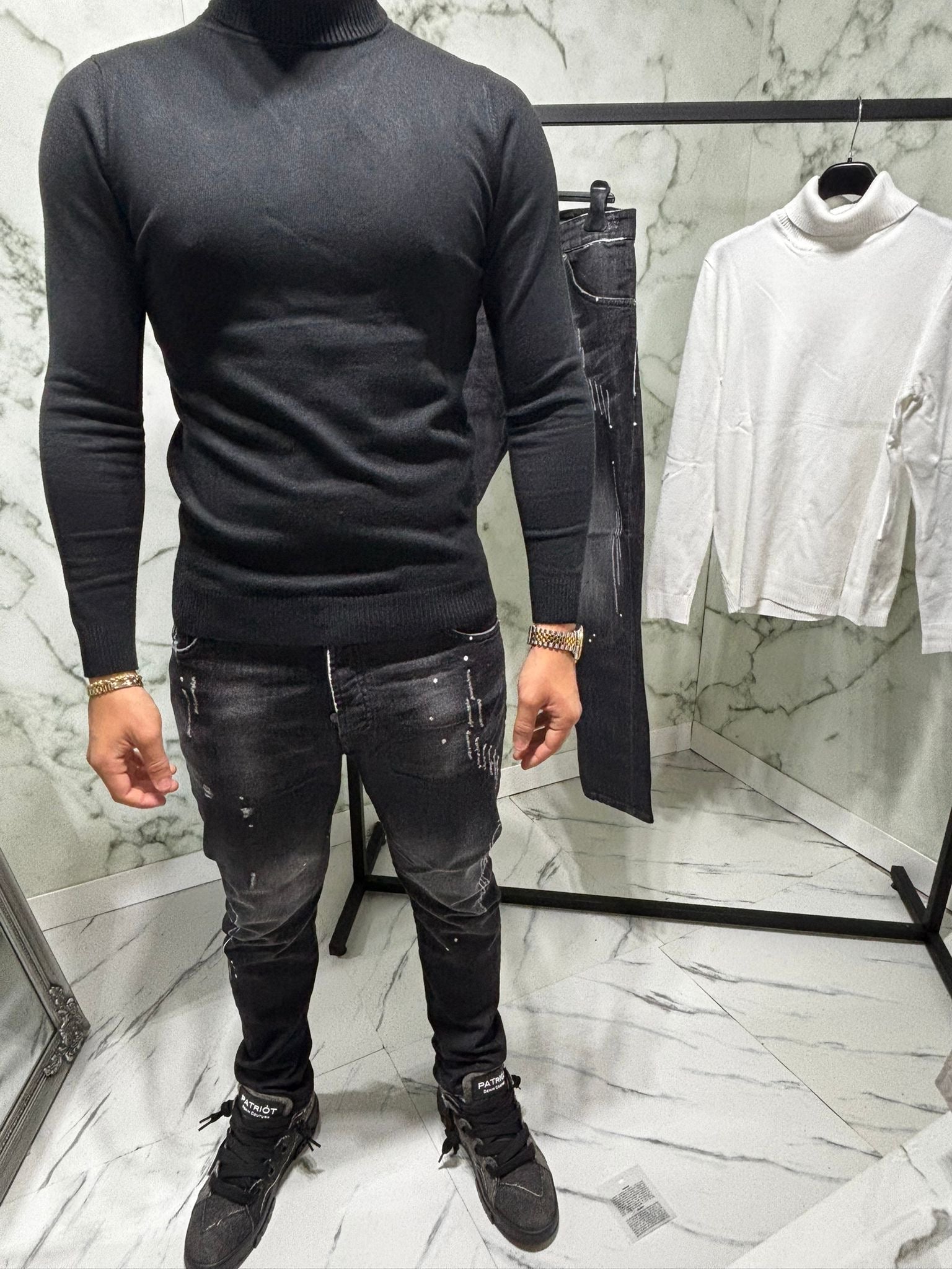 Maglioncino Nero Alto – Fit Elegante - G4 Maison