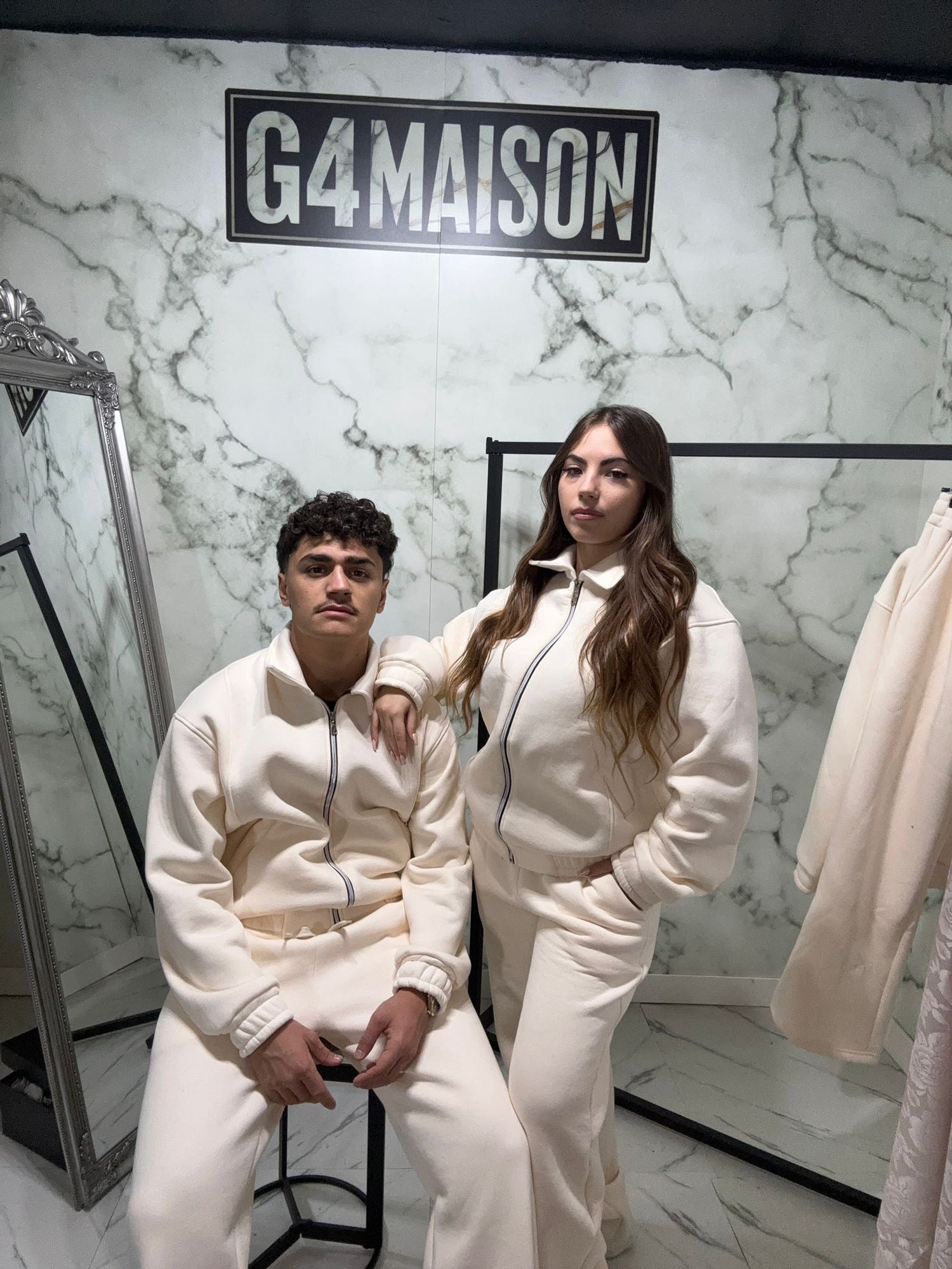 Tuta Zip Crema Oversize - Unisex - G4 Maison