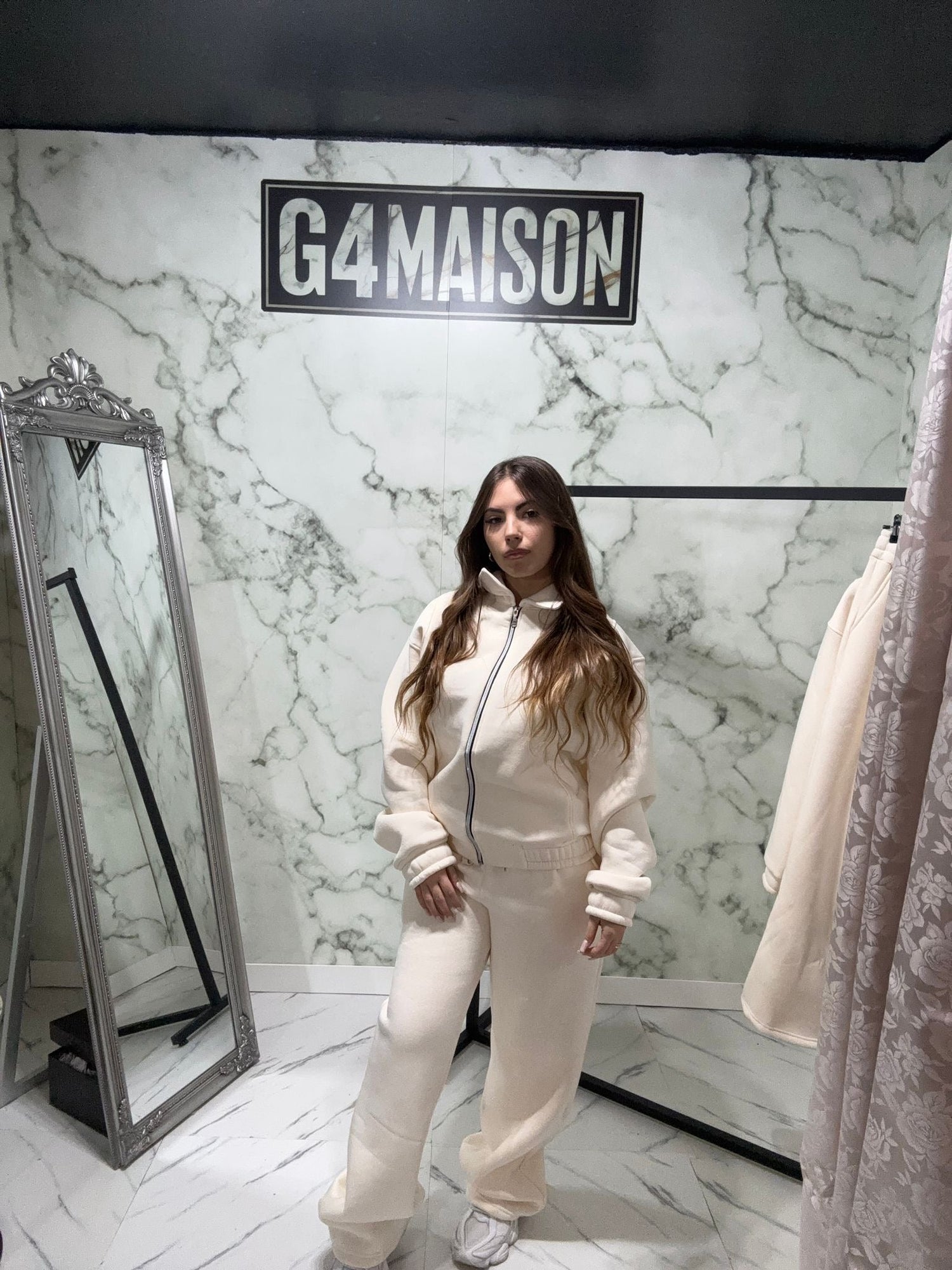 Tuta Zip Crema Oversize - Unisex - G4 Maison